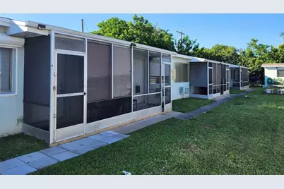 2213  Lincoln St, Unit #14, Hollywood, FL 33020 - Photo 2