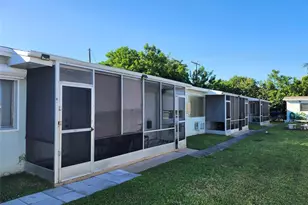 2213 Lincoln St, Hollywood, FL 33020 - Photo 2