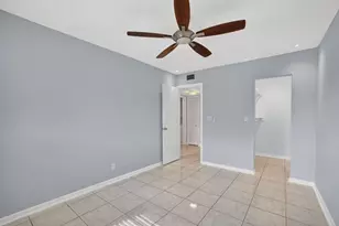 4051 NE 13th Ave, Oakland Park, FL 33334 - Photo 20
