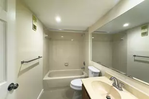 1701 Whitehall Dr, Davie, FL 33324 - Photo 22