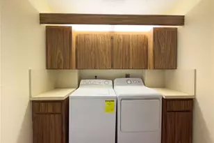 1701 Whitehall Dr, Davie, FL 33324 - Photo 14