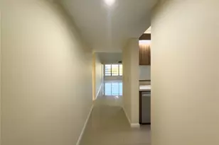 1701 Whitehall Dr, Davie, FL 33324 - Photo 4