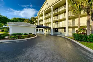 1701 Whitehall Dr, Davie, FL 33324 - Photo 2