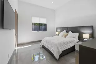 2213 NE 37th Dr, Fort Lauderdale, FL 33308 - Photo 60