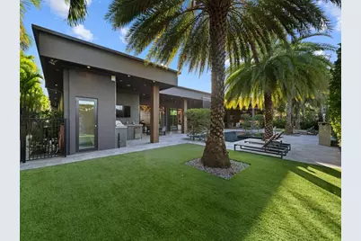 2213 NE 37th Dr, Fort Lauderdale, FL 33308 - Photo 8