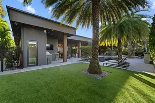 2213 NE 37th Dr, Fort Lauderdale, FL 33308 - Photo 8