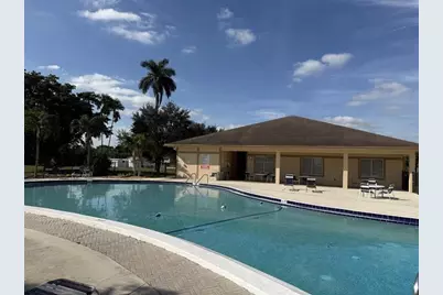 8631 SW 20th St, Davie, FL 33324 - Photo 18