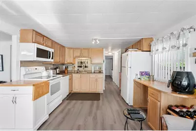 8631 SW 20th St, Davie, FL 33324 - Photo 6