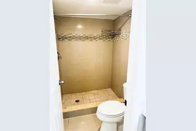 9955  Westview Dr, Unit #215, Coral Springs, FL 33076 - Photo 10