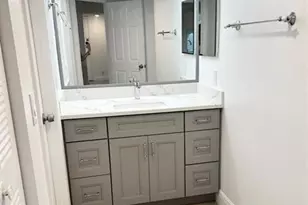 9955 Westview Dr, Coral Springs, FL 33076 - Photo 8