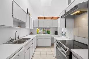 2679 S Parkview Dr Unit, Hallandale Beach, FL 33009 - Photo 14