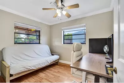 4221 NE 13th Ave, Oakland Park, FL 33334 - Photo 16