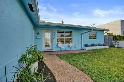 4221 NE 13th Ave, Oakland Park, FL 33334 - Photo 4