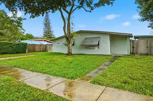 5711 SW 37 Ct, Davie, FL 33314 - Photo 4