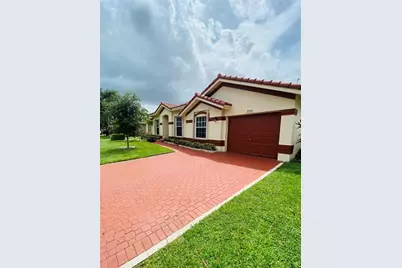 3595  Sahara Springs Blvd, Pompano Beach, FL 33069 - Photo 1