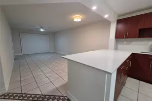 8040 N Colony Cir, Tamarac, FL 33321 - Photo 14