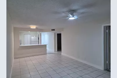 8040 N Colony Cir, Unit #105, Tamarac, FL 33321 - Photo 4