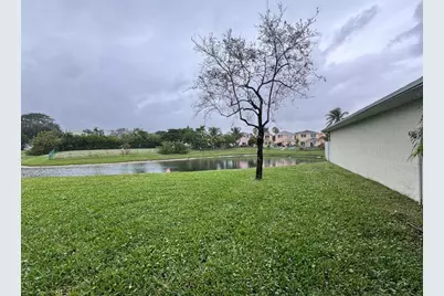 821  Crystal Lake Dr, Unit #1101, Deerfield Beach, FL 33064 - Photo 20