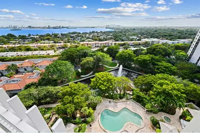 1000  Quayside Ter, Unit #1606, Miami, FL 33138 - Photo 6