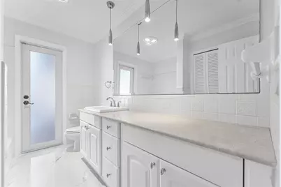 2443 NE 26th St, Lighthouse Point, FL 33064 - Photo 36