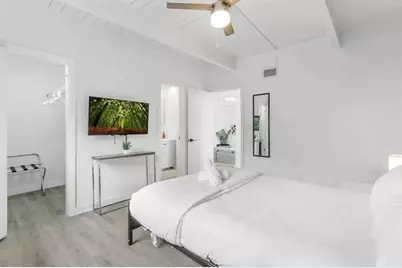 3070 NE 13th Ave, Oakland Park, FL 33334 - Photo 24