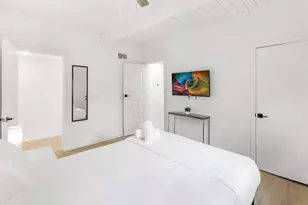 3070 NE 13th Ave, Oakland Park, FL 33334 - Photo 18