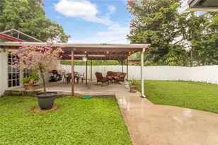 511 NE 161st St, Miami, FL 33162 - Photo 2