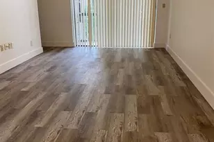 660 W Park Dr, Miami, FL 33172 - Photo 4