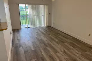 660 W Park Dr, Miami, FL 33172 - Photo 2