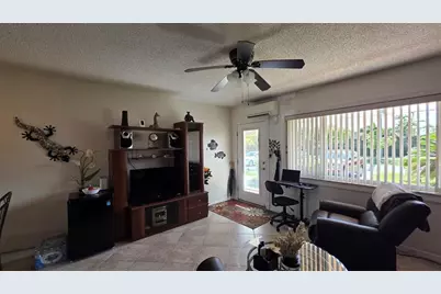 1030 SW 11th St, Unit #5M, Hallandale Beach, FL 33009 - Photo 6