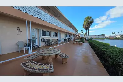 1030 SW 11th St, Unit #5M, Hallandale Beach, FL 33009 - Photo 22