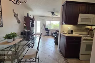 1030 SW 11th St, Hallandale Beach, FL 33009 - Photo 16