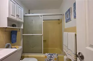 1030 SW 11th St, Hallandale Beach, FL 33009 - Photo 28