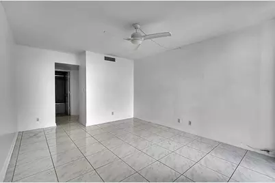 20335 W Country Club Dr, Unit #2210, Aventura, FL 33180 - Photo 20