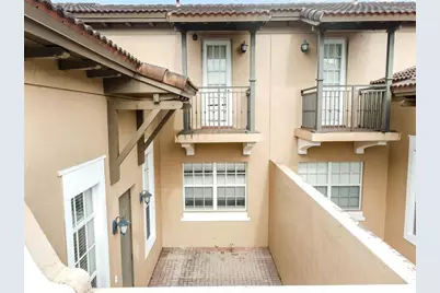 1061 SW 147th Ter, Pembroke Pines, FL 33027 - Photo 4