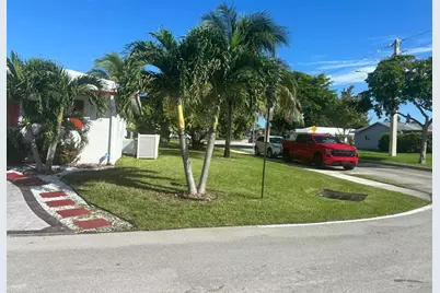 7001 NW 76th Ct, Tamarac, FL 33321 - Photo 1