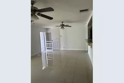 7001 NW 76th Ct, Tamarac, FL 33321 - Photo 10