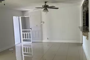 7001 NW 76th Ct, Tamarac, FL 33321 - Photo 10