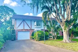 619 Kensington Pl, Wilton Manors, FL 33305 - Photo 1