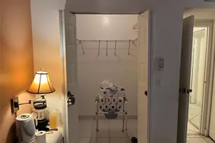 2871 Somerset Dr, Lauderdale Lakes, FL 33311 - Photo 16