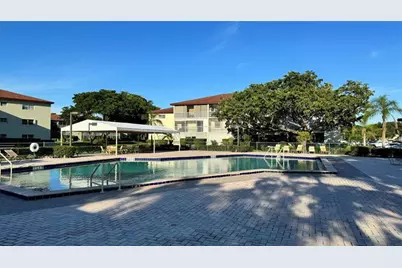 300 SW 134th Wy, Unit #304E, Pembroke Pines, FL 33027 - Photo 20