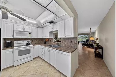 3202  Portofino Pt, Unit #B2, Coconut Creek, FL 33066 - Photo 14