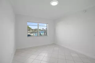 2201 SE 9th St, Pompano Beach, FL 33062 - Photo 18