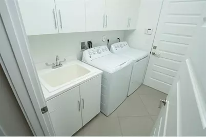 10660 S Lago Vista Cir, Parkland, FL 33076 - Photo 26