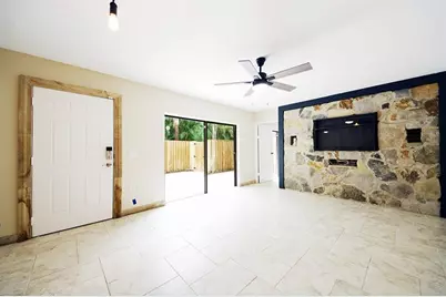 1700  Embassy Dr, Unit #402, West Palm Beach, FL 33401 - Photo 2