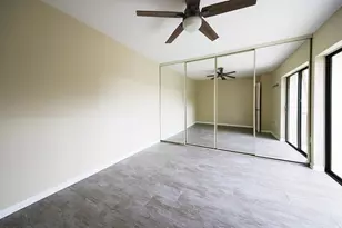 1700 Embassy Dr Unit, West Palm Beach, FL 33401 - Photo 26