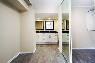 1700  Embassy Dr, Unit #402, West Palm Beach, FL 33401 - Photo 20