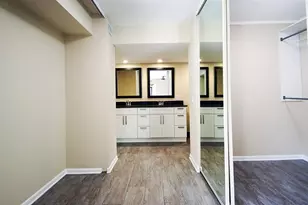 1700 Embassy Dr Unit, West Palm Beach, FL 33401 - Photo 20