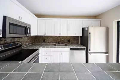 1700  Embassy Dr, Unit #402, West Palm Beach, FL 33401 - Photo 12