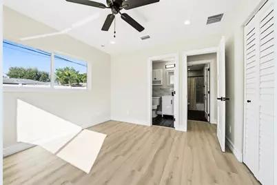 4751 NE 4th Ave, Oakland Park, FL 33334 - Photo 12